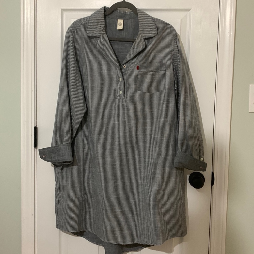Levi’s dress
